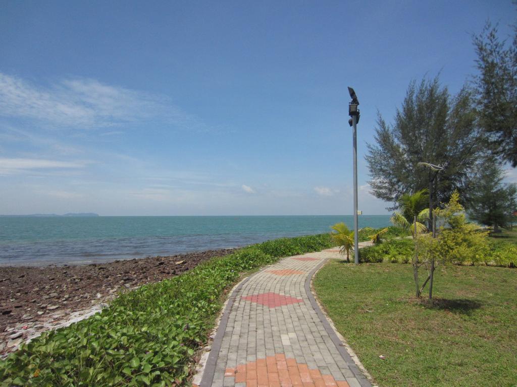 Waterfront Boutique Hotel Port Dickson Exterior foto